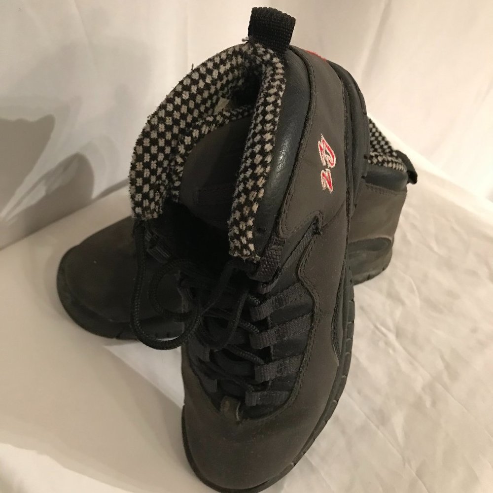 Jordan Youth Size 4T From The Air Jordan Collection Athletic Sport Sneakers - Picture 3 of 8